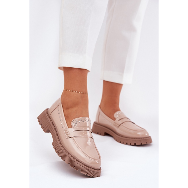 Mocasines de mujeres barnizados con decoración beige 2