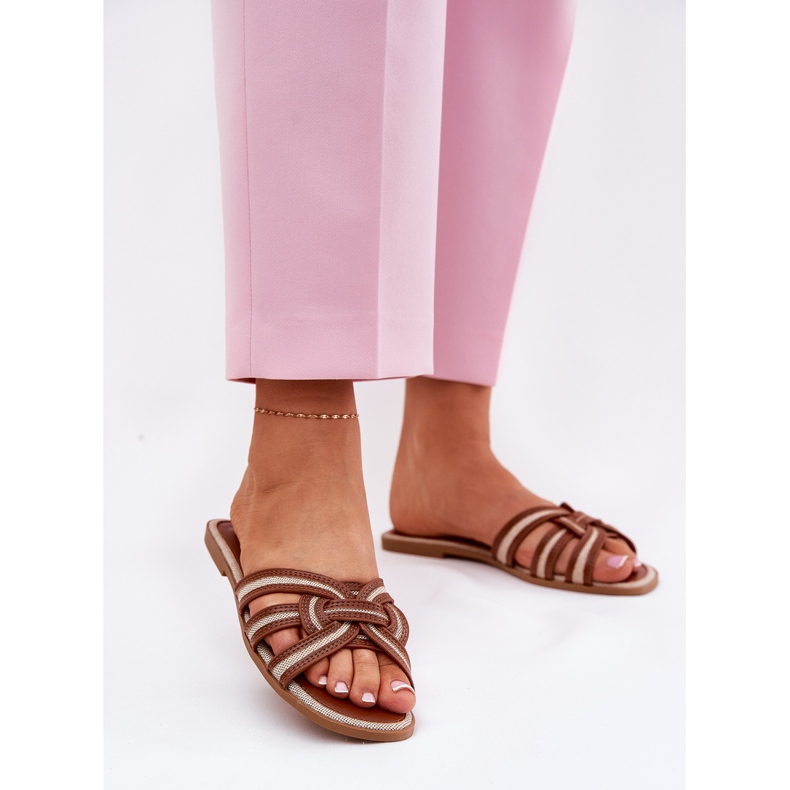 Chanclas de mujeres planas con rayas marrones entrelazadas marrón 2