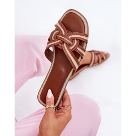 Chanclas de mujeres planas con rayas marrones entrelazadas marrón 9