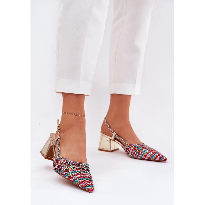 Sandalias en el poste con trenza y dedos marcados multicolor 2