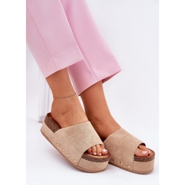 Zapatillas para mujeres en la plataforma masiva Eco Suede Khaki beige 6