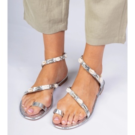 Sandalias de mujer plateadas decoradas con conchas plata 2