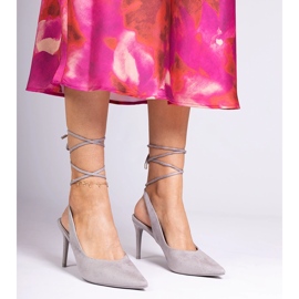 Tacones grises con tacón de Hakol 1