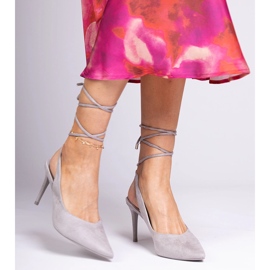 Tacones grises con tacón de Hakol 4