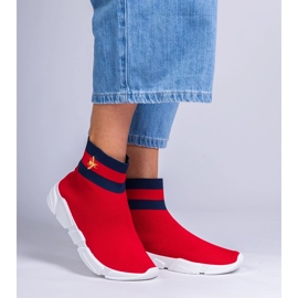 Zapatillas de deporte de deportes rojos con una parte superior de SOCKING 3