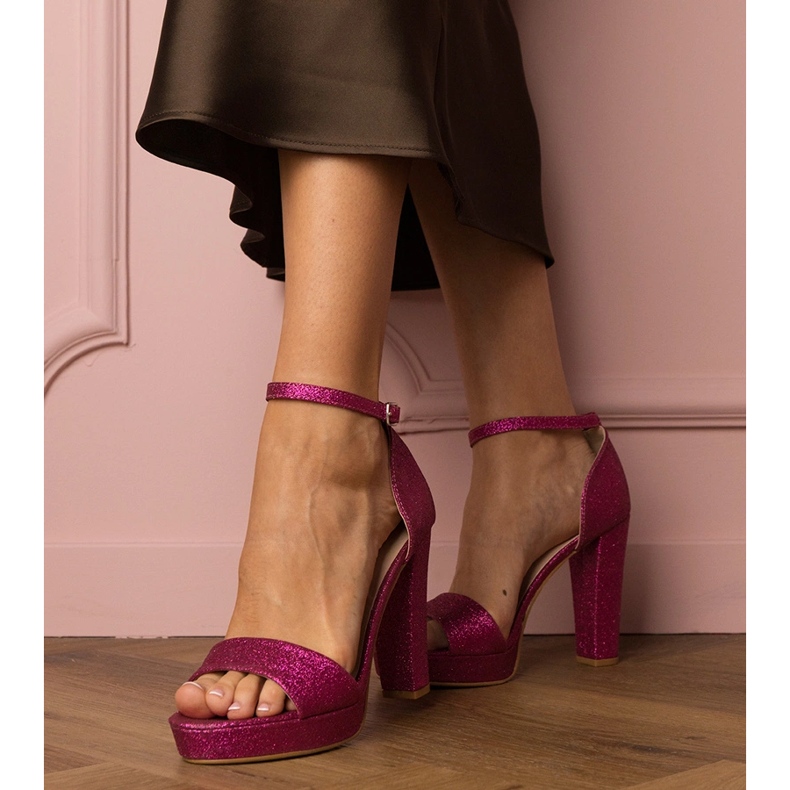 Sandalias de alto brillo de las mujeres rosas 1