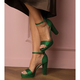 Sandalias de alto brillo de las mujeres verdes 1