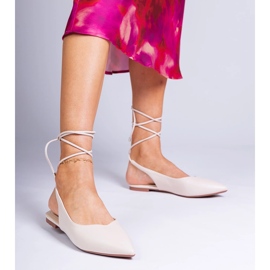 Tacones planos beige hechos de eco -ulather 2