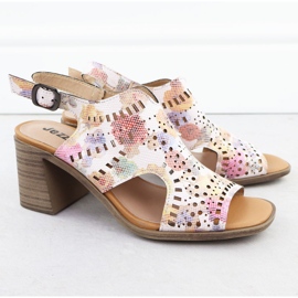 Sandalias para mujeres para mujeres con flores Jezzi 24125 rosado 2