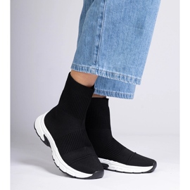 Botas de zapatillas de deporte de deportes negros con una parte superior de calcetín 1