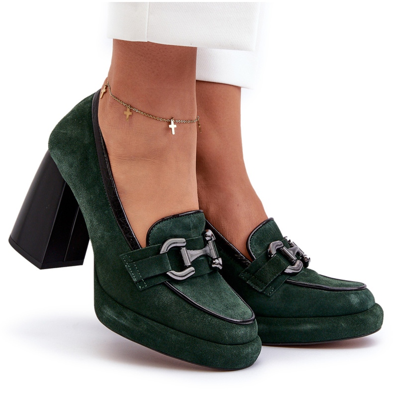 Bombas de cuero en la masiva Laura Messi 2706 Dark Green Post verde 6