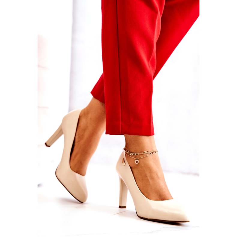 Bombas para mujeres en el Sergio Leone 1457 Beige Post 2