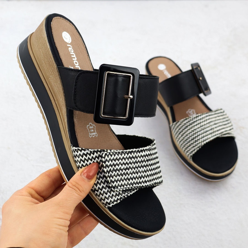 Godas de cuero para mujeres en las cuñas Black Remonte D6463-03 negro 1