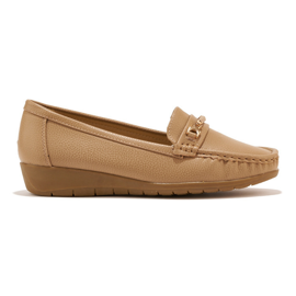 Mocasines de mujer beige con decoración. 3