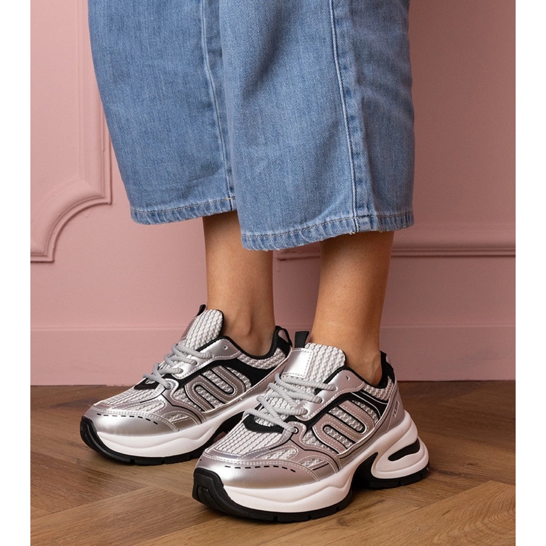 Zapatillas plateadas zapatillas deportivas plata 1 Zapatillas plateadas zapatillas deportivas plata 1