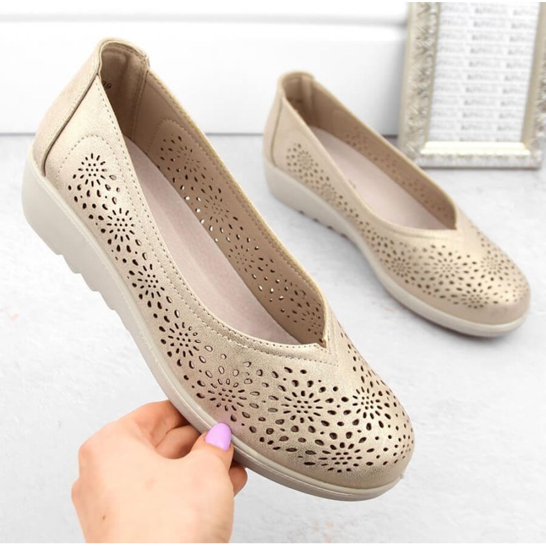 Zapatos cuña calados Potocki W WOL238 dorado 2