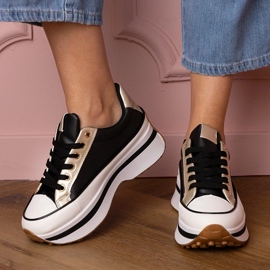Zapatillas de deporte de zapatillas negras en platfotm negro 2