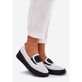 Mocasines de cuero a fuego abierto para mujeres en la plataforma y Vinceza 79522 cuñas blancas blanco 4