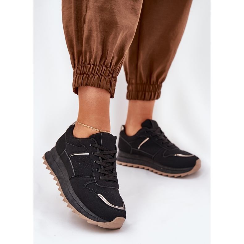 Zapatos deportivos femeninos en la plataforma negro 2