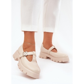 Zapatos de mujer con hebilla en la plataforma y tacones planos beige 2 Zapatos de mujer con hebilla en la plataforma y tacones planos beige 2