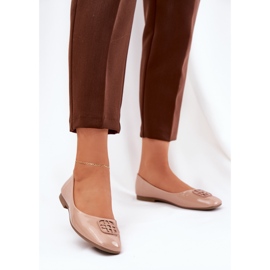 Pintorinas pintadas de ballerinas femeninas con una decorativa Vinceza 17377 Detalles beige 2