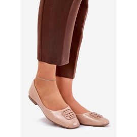 Pintorinas pintadas de ballerinas femeninas con una decorativa Vinceza 17377 Detalles beige 1