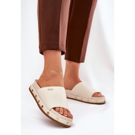 Flip Flip Flip Flip en la plataforma con Big Star RR274215 beige 2