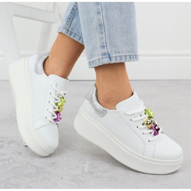 Zapatos de cuero en una suela perforada gruesa Filippo DP6793 blanco 4