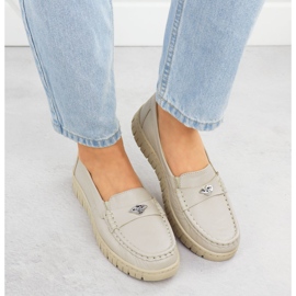 Mocasines de cuero para mujeres Ekri Helios 441 beige 6