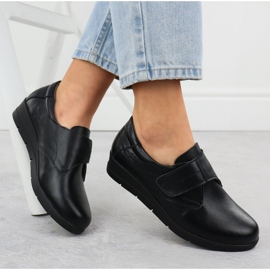 Zapatos de cuero para mujeres en cuñas Black Sabatina Jhy202 negro 4