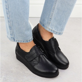 Zapatos de cuero para mujeres en cuñas Black Sabatina Jhy202 negro 6