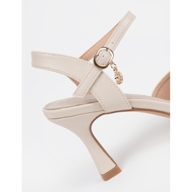 Goodin Bombas beige ligeras con un talón abierto 1