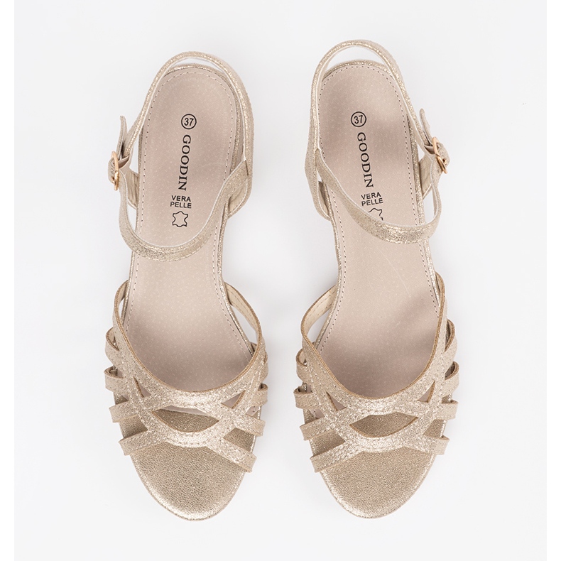 Goodin Sandalias de oro con un inserto de cuero dorado 1 Goodin Sandalias de oro con un inserto de cuero dorado 1