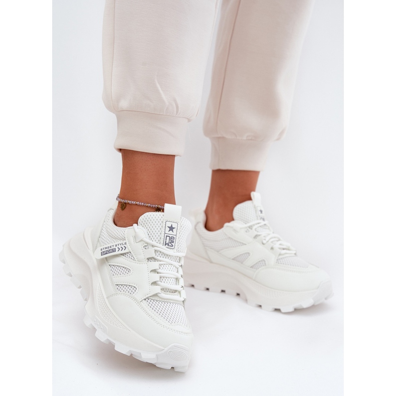 Evento Zapatillas deportivas de zapatillas para mujeres en una suela blanca gruesa blanco 2
