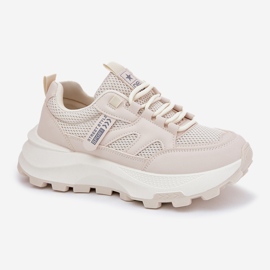Evento Zapatillas deportivas de zapatillas femeninas en una suela beige gruesa 4
