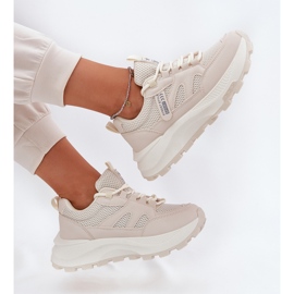 Evento Zapatillas deportivas de zapatillas femeninas en una suela beige gruesa 6