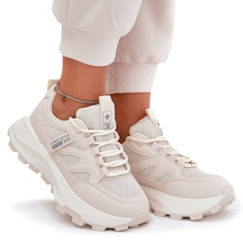 Evento Zapatillas deportivas de zapatillas femeninas en una suela beige gruesa 9