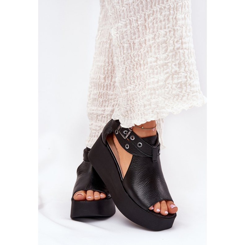 Sandalias de cuero en la cuña negra Zazoo 1732 negro 2