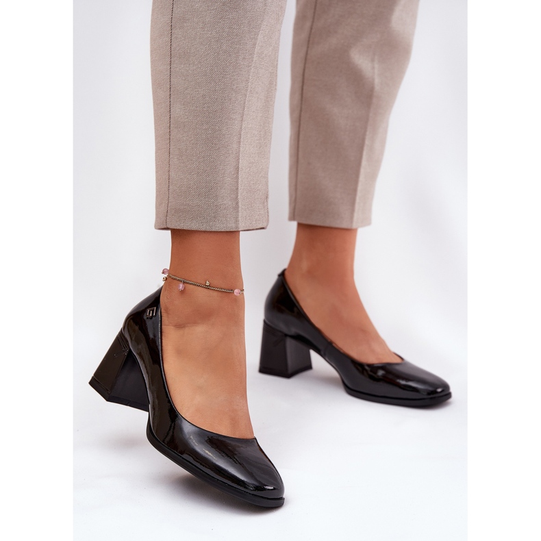 Bombas barnizadas de cuero en el Vinceza 91130 Black Post negro 2