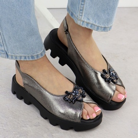 Sandalias para mujeres en la plataforma Potocki de plata metálica perforada SZ12610 6