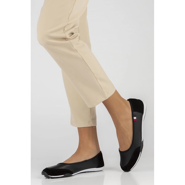 Filippo Zapatillas de deporte de cuero DP142/24 BK Negro perforado blanco 1