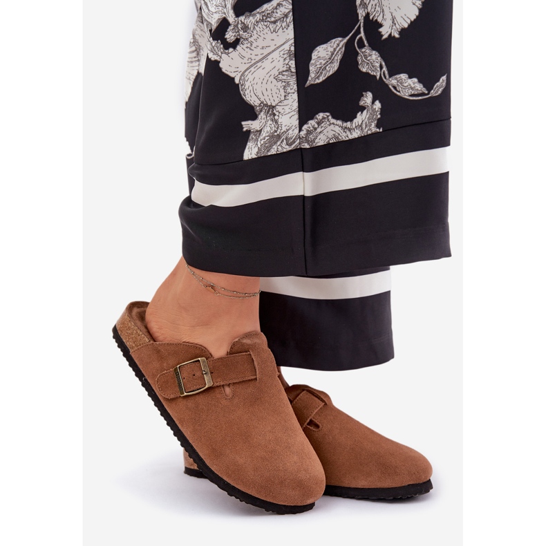 Flip de gamuza femenina -flops con Big Star RR274A387 Brown Hebilla marrón 1