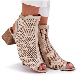 Tacones altos de cuero para mujeres con un tacón Maciejka abierto 06899-25 Golden-Beige 10