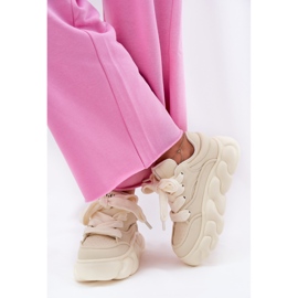 Zapatillas de deporte de cuero para mujeres en la plataforma masiva GOE RR2N4043 beige 4