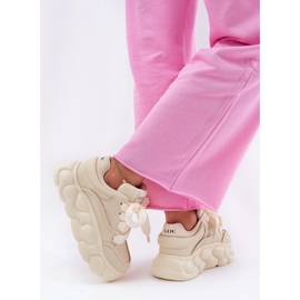 Zapatillas de deporte de cuero para mujeres en la plataforma masiva GOE RR2N4043 beige 7