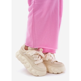 Zapatillas de deporte de cuero para mujeres en la plataforma masiva GOE RR2N4043 beige 1