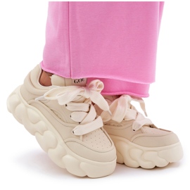 Zapatillas de deporte de cuero para mujeres en la plataforma masiva GOE RR2N4043 beige 11