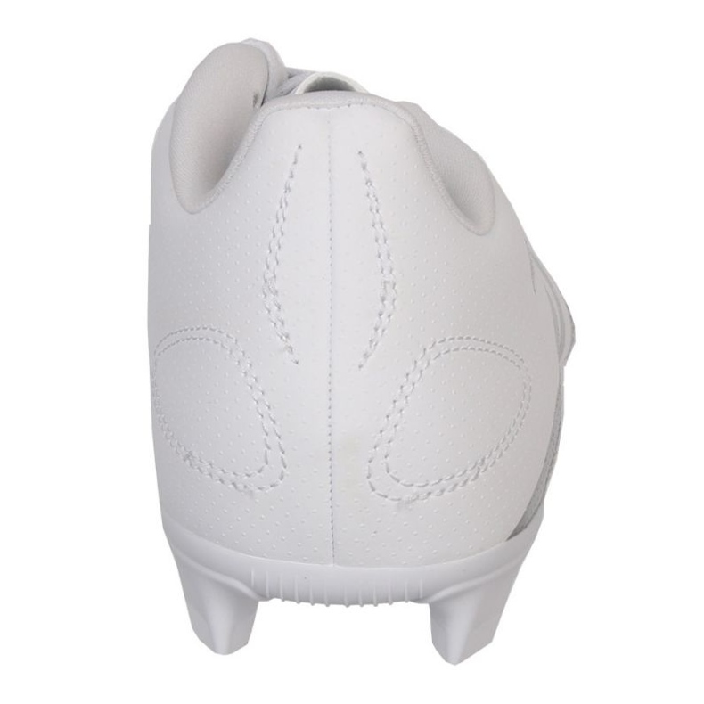ADIDAS Predator Club FXG IG7758 Zapatos de fútbol blanco 3