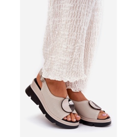 S.Barski Sandalias de cuero para mujeres con una cuña con un adorno S. Barski LR51-788 beige 1