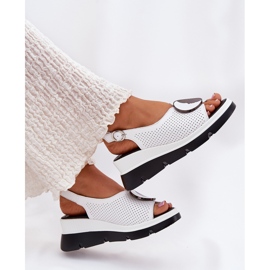 S.Barski Sandalias de cuero para mujeres con una cuña con un adorno S. Barski LR51-788 White blanco 6